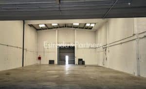Nave Industrial Alquiler. Villaverde. 875 m²