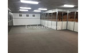 Nave Industrial en Venta en Moraleja de Enmedio de 1.202 m²