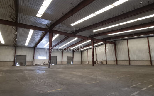 Nave Industrial en Alquiler en Cabanillas del Campo de 2.500 m²