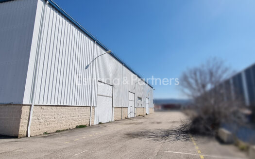 Nave Industrial en Alquiler en Cabanillas del Campo de 2.500 m²