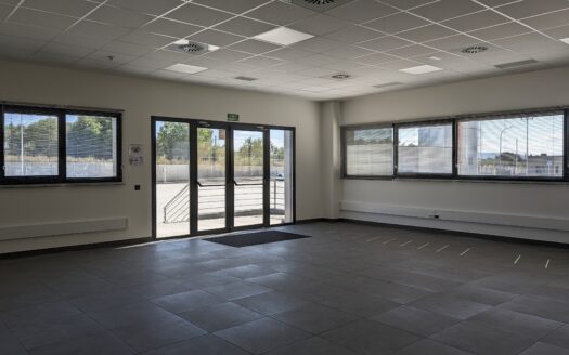 Nave de alquiler en Sils de 57.111 m²