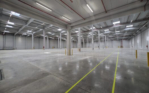 Nave de alquiler en Sils de 57.111 m²