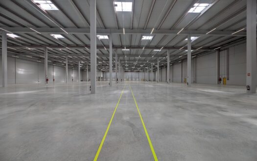 Nave de alquiler en Sils de 57.111 m²