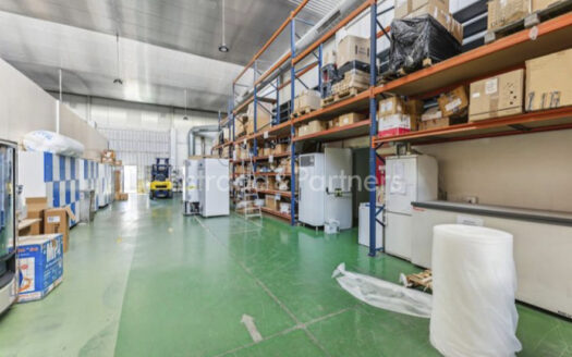 Nave Industrial en Alquiler y Venta en Vallecas de 1.613 m²