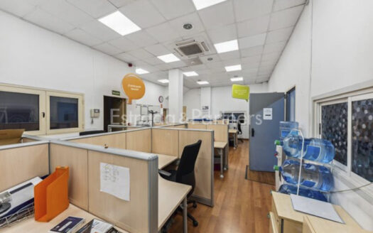 Nave Industrial en Alquiler y Venta en Vallecas de 1.613 m²