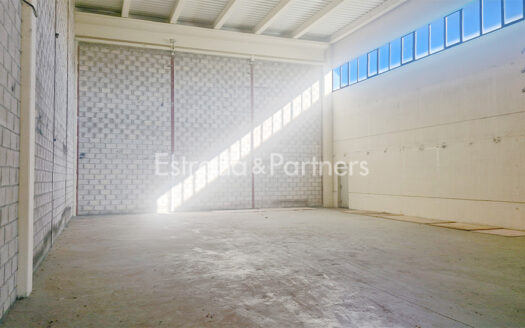 Nave Industrial en Venta en Azuqueca de Henares de 800m²