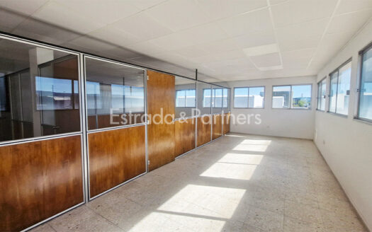 Nave Industrial en Venta en Azuqueca de Henares de 9.530m²