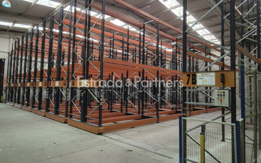 Nave Industrial en Alquiler y Venta en Paracuellos del Jarama de 2.200 m²