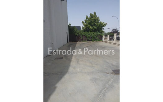 Nave Industrial en Alquiler y Venta en Paracuellos del Jarama de 2.200 m²