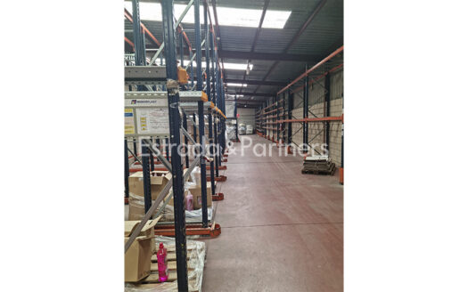 Nave Industrial en Alquiler y Venta en Paracuellos del Jarama de 2.200 m²