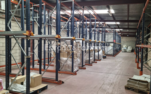 Nave Industrial en Alquiler y Venta en Paracuellos del Jarama de 2.200 m²