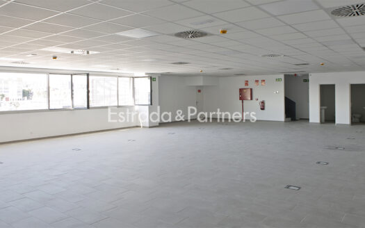 Nave Logística en alquiler en Vallecas de 1.916 m²