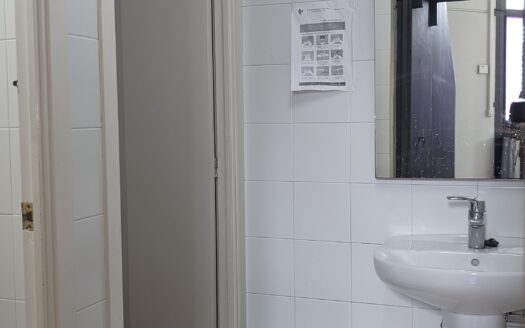 Nave industrial en venta en Sabadell de 656 m²