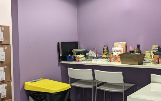 Nave industrial en venta en Sabadell de 656 m²