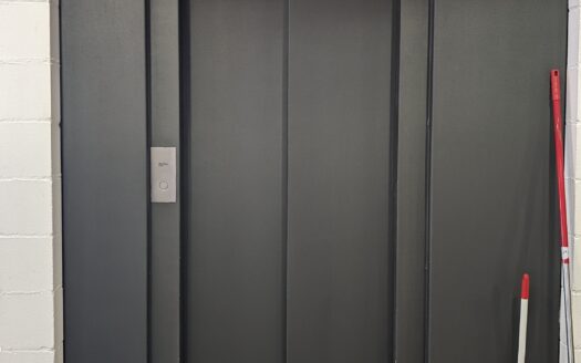 Nave industrial en venta en Sabadell de 656 m²