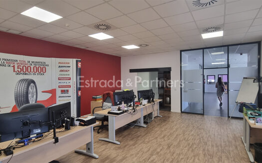 Nave Logística en Alquiler en Cabanillas del Campo de 5.406 m²