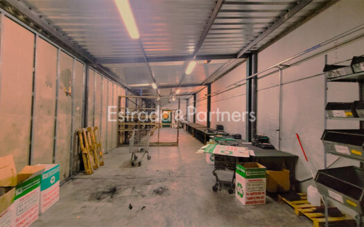 Nave Industrial en alquiler en Casarrubios del Monte de 1.974 m²