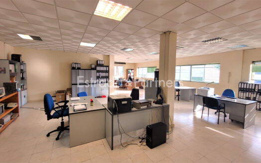 Nave Industrial en alquiler en Casarrubios del Monte de 1.974 m²