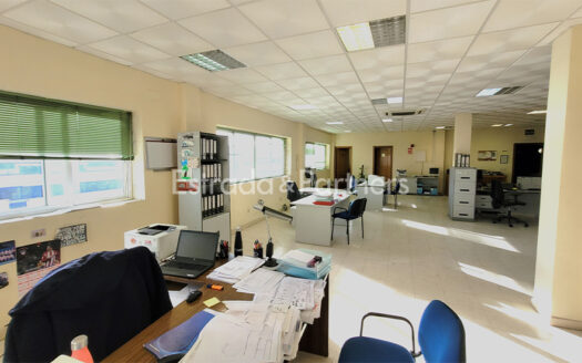 Nave Industrial en alquiler en Casarrubios del Monte de 1.974 m²