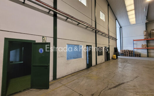 Nave Industrial en alquiler en Casarrubios del Monte de 1.974 m²