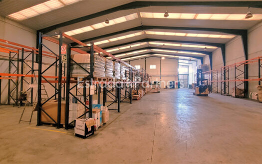 Nave Industrial en alquiler en Casarrubios del Monte de 1.974 m²