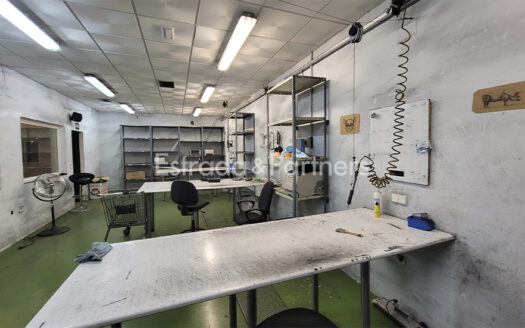 Nave Industrial en alquiler en Casarrubios del Monte de 1.974 m²