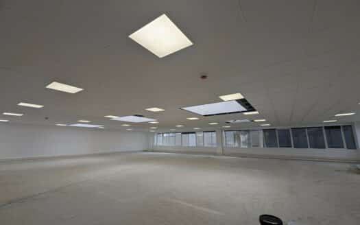 Nave en alquiler en L’Hospitalet de Llobregat de 1.982 m²