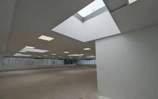 Nave en alquiler en L’Hospitalet de Llobregat de 1.982 m²