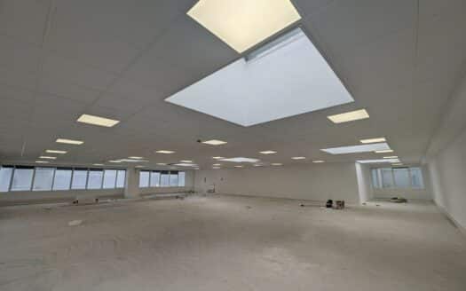 Nave en alquiler en L’Hospitalet de Llobregat de 1.982 m²