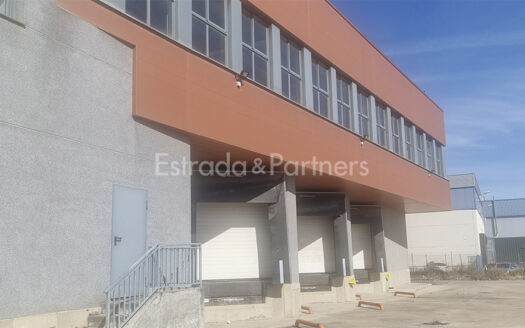Nave Logística en alquiler en Alovera de 3.279m²