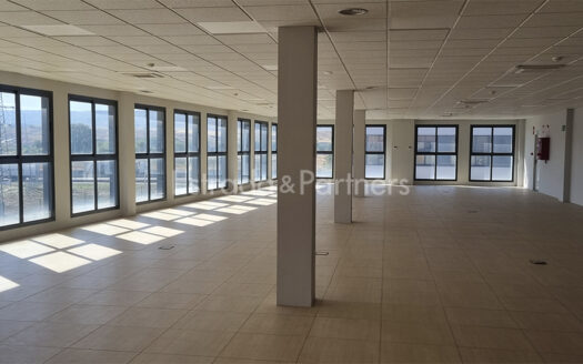 Nave Logística en alquiler en Alovera de 3.279m²