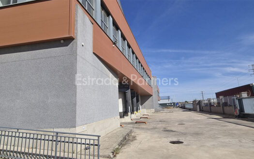 Nave Logística en alquiler en Alovera de 3.454m²