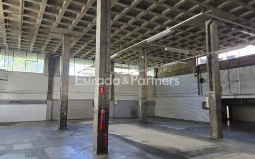 Nave Industrial en Venta en Madrid 4.696m²
