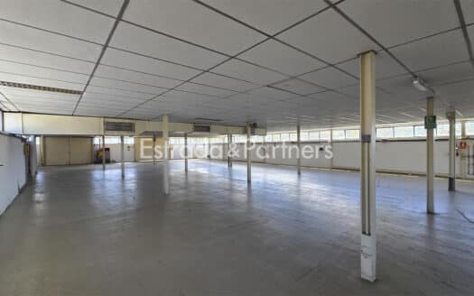 Nave Industrial en Venta en Madrid 4.696m²