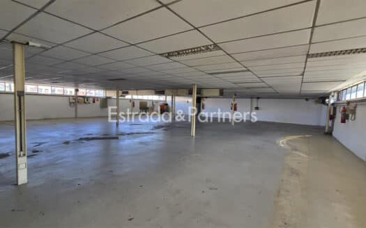 Nave Industrial en Venta en Madrid 4.696m²