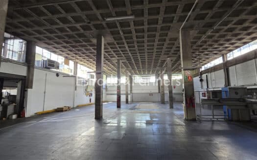 Nave Industrial en Venta en Madrid 4.696m²