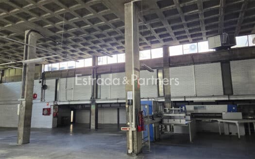 Nave Industrial en Venta en Madrid 4.696m²