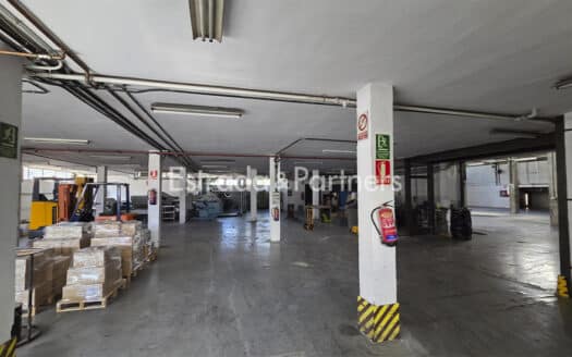 Nave Industrial en Venta en Madrid 4.696m²