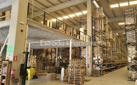 Nave Industrial en Alquiler en San Agustin de Guadalix de 3.918m²