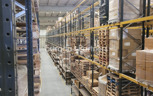 Nave Industrial en Alquiler en San Agustin de Guadalix de 3.918m²
