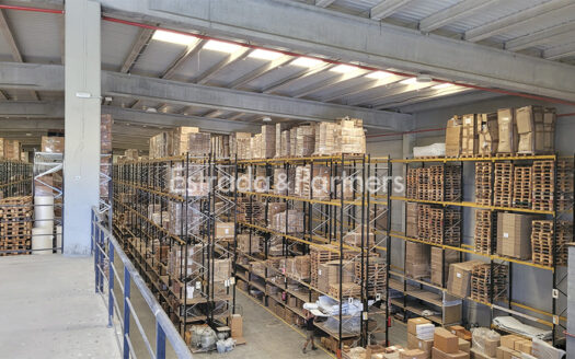 Nave Industrial en Alquiler en San Agustin de Guadalix de 3.918m²