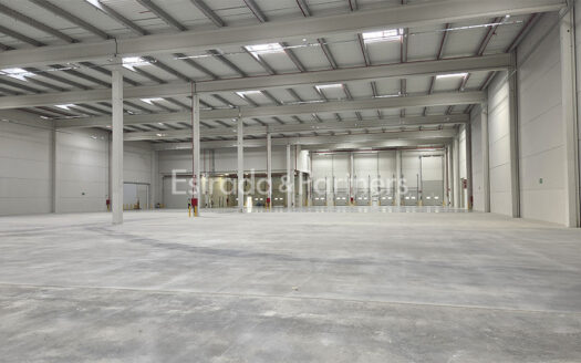 Plataforma logística alquiler en Alcalá de Henares 6.914m²