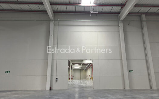 Plataforma logística alquiler en Alcalá de Henares 6.914m²