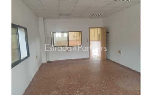 Nave Industrial en Alquiler en Valencia de 1.660m²