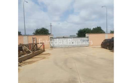 Nave Industrial en Alquiler en Valencia de 1.660m²