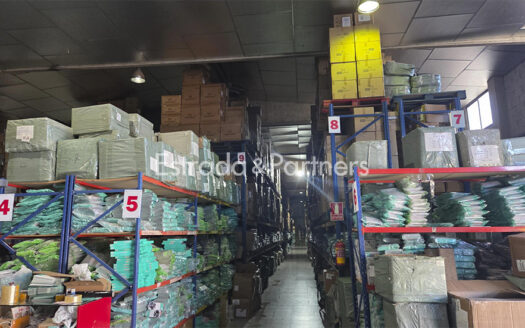 Nave Industrial en Venta en Fuenlabrada de 3.965 m²