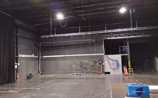 Nave industrial de venta y alquiler en Cornella de Llobregat de 2.617 m²