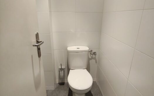 Nave industrial de Venta/Alquiler de 694 m² en Cornellá de Llobregat