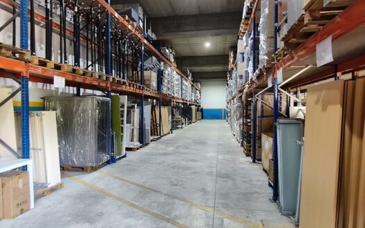 Nave industrial en venta en Vallirana de 529 m²