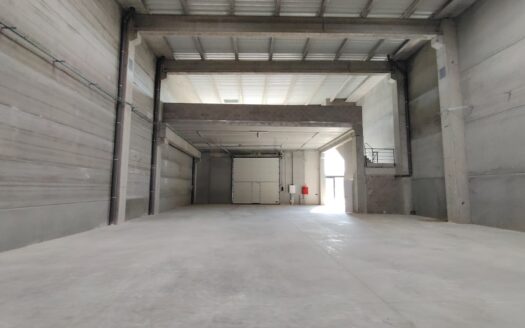 Naves de alquiler en la Garriga de 519 m² a 677 m²